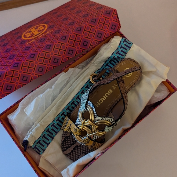 Tory Burch Multi Color Ring Sandal Size 5 US - Never Worn - Picture 8 of 11